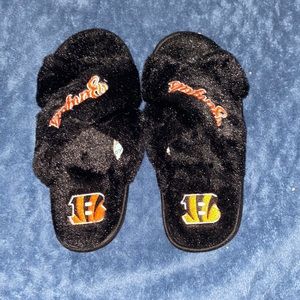 Cincinnati Bengals slippers